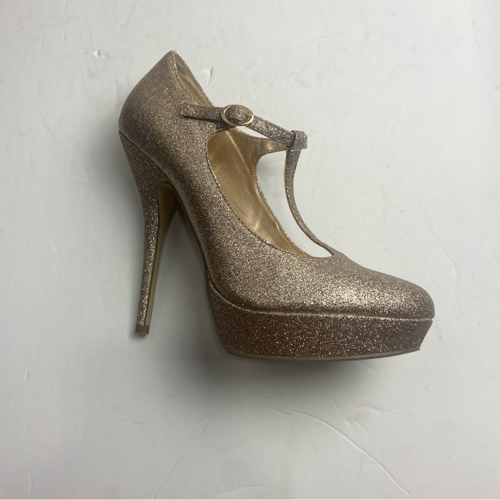 STEVE MADDEN "GAYLEE" GOLD SPARKLE‎ STILETTO HEEL PLATFORM T-STRAP PUMPS SZ 8.5M